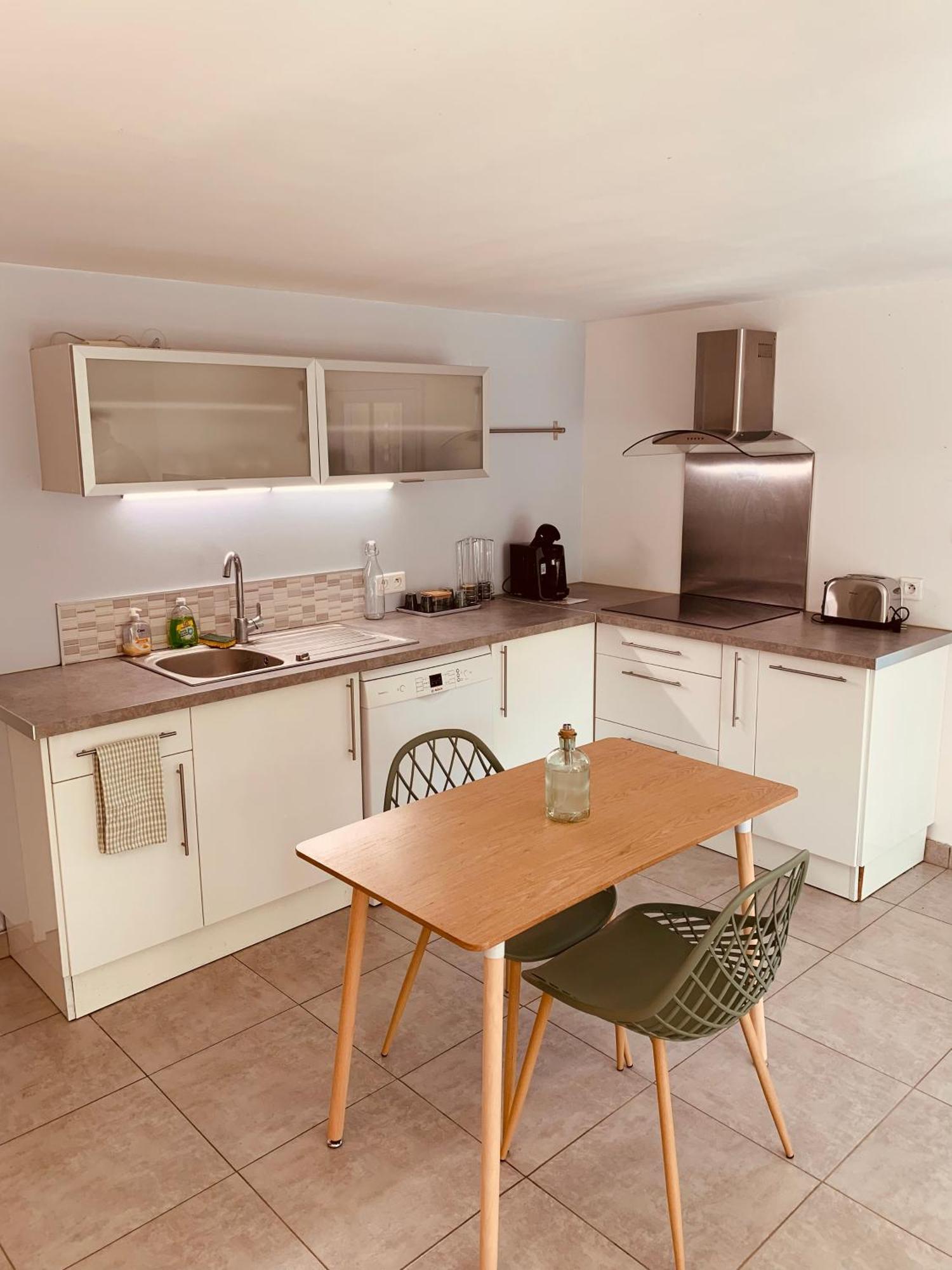 Appartement Independant Avec Jardin Et Acces Piscine Nîmes Exteriér fotografie